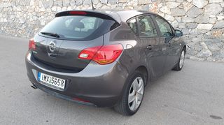 Opel Astra 2012-thumb-7