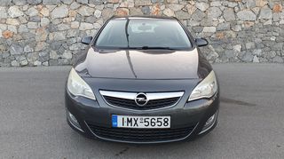Opel Astra 2012-thumb-1