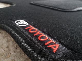 TOYOTA IQ . . .ΠΑΤΑΚΙΑ ΣΕΤ..-thumb-2