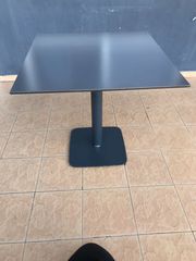 Επαγγελματικό τραπέζι mexil με μεταλλική βάση, διάμετρου 78εκ. και χρώματος σκουρο γκρί (3 τεμάχια)