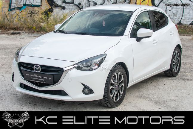 Mazda 2 '16  Sport 1.5 Dynamic 