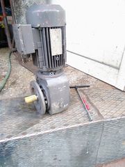 Μειωτηρας SEW 0.75 kw 69 στροφές-thumb-1