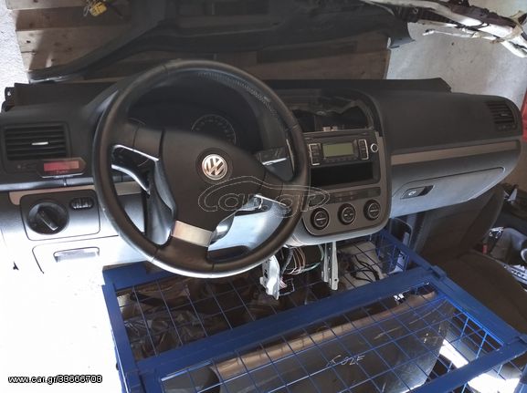 VW Golf 5 Μαζι με σετ Airbags
