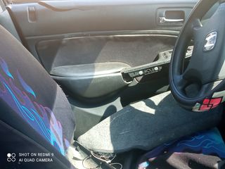 HONDA CIVIC SEDAN 01-04-thumb-1