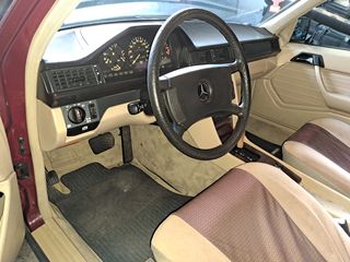 Mercedes-Benz E 260 1986 Αυτοματο A/C ΙΣΤΟΡΙΚΟ-thumb-24