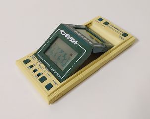 Bandai Electronics LCD Double Play - Penguin Land