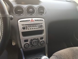 Peugeot 308 2009 GT-thumb-10