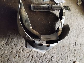 ΘΟΛΟΙ ΕΜΠΡΟΣ