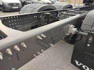 Σασί Volvo 2015 FH500 6x2 - EURO 6-thumb-33