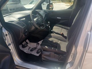 Ford Transit Connect 2016-thumb-17