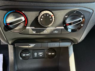 Hyundai i 20 2015 1.2-thumb-12