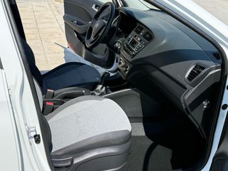 Hyundai i 20 2015 1.2-thumb-10