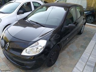 Renault Clio 2006-thumb-5