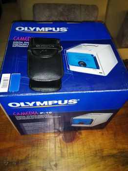 φωτογραφικη μηχανη olympus c-700/c 70 και olympus camedia p-10 phto digital printer