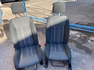 Καθίσματα εμπρός FORD FIESTA 2010-thumb-2
