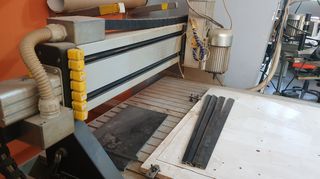 CNC ROUTER