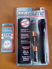 ΠΩΛΟΥΝΤΑΙ ΔΥΟ (2) ΦΑΚΟΙ MAGLITE 