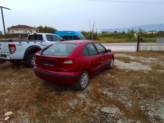 Renault Megane 2002-thumb-3