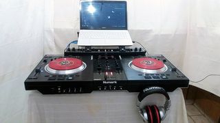 Numark NS7+NSFX Motorized DJ Controller-thumb-3