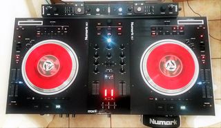 Numark NS7+NSFX Motorized DJ Controller-thumb-5
