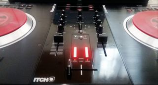 Numark NS7+NSFX Motorized DJ Controller-thumb-6