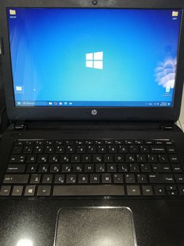 HP  14-R206NV Laptop