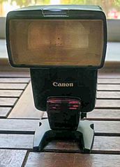 FLASH CANON 550EX