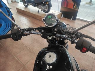 Moto Guzzi V 7 2025 E5+ Special !!!! Nero Smeraldo !!  Eτοιμοπαράδοτη !!-thumb-8