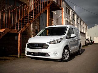 Σέτ τοποθέτησης γρίλιας για Ford Transit Connect (2018+) Με Linear 18 Std 6750 Lumens Lazerlamps