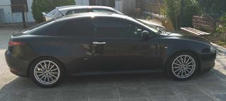 ALFA ROMEO GT-thumb-2