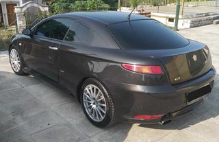 ALFA ROMEO GT-thumb-4