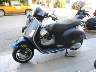 Vespa GTS Super Tech 300 2025 MY24 + Accessories Pack !!!! *** 36 ΜΗΝΕΣ ΑΤΟΚΑ ***-thumb-3