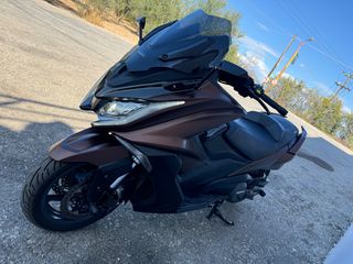 Kymco AK 550 2017-thumb-2