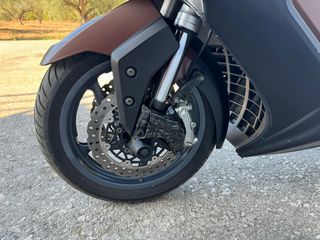 Kymco AK 550 2017-thumb-6