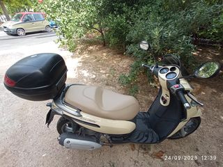 Piaggio Carnaby 250 2008-thumb-3