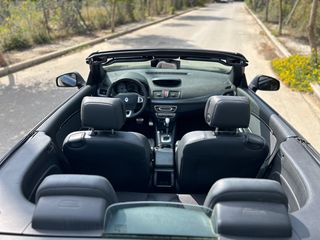 Renault Megane 2012 Cabrio dCi 160 GT Automatic-thumb-13
