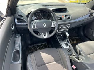 Renault Megane 2012 Cabrio dCi 160 GT Automatic-thumb-17