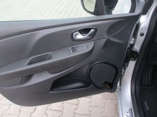 Renault Clio 2017 dCi 90 Limited EDC-thumb-16