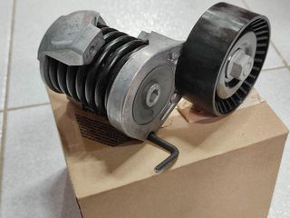 *Τεντωτήρας ιμάντα δυναμού BMW E81-E87-E90-E92-E93-thumb-2