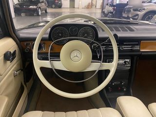 Mercedes-Benz 280 1973 E W114 AUTOK-thumb-9