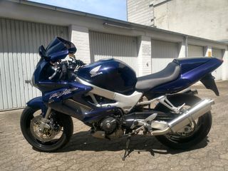 Honda VTR 1000 2004 V-Twin-thumb-4
