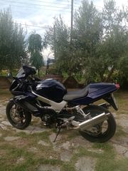 Honda VTR 1000 2004 V-Twin-thumb-3
