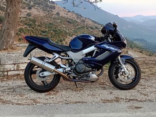 Honda VTR 1000 2004 V-Twin-thumb-5