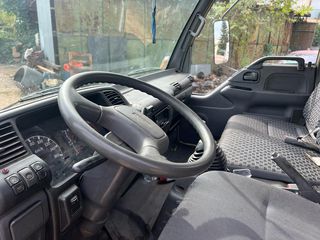 Ανατροπή Isuzu 2008 NPR-thumb-5