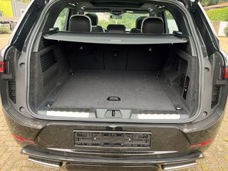 Land Rover Range Rover Sport 2023 Dynamic HSE Hybrid 440e-thumb-10