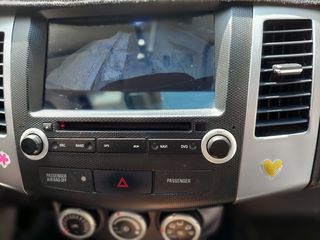 Mitsubishi Outlander 2009 2.4 Automatic (LPG)4WD,7 θέσιο-thumb-16