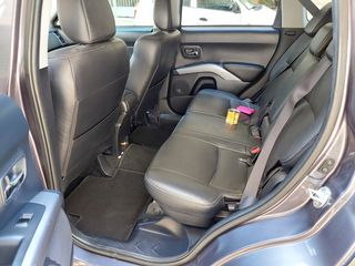 Mitsubishi Outlander 2009 2.4 Automatic (LPG)4WD,7 θέσιο-thumb-32