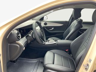 Mercedes-Benz E 220 2023-thumb-5