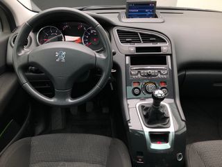 Peugeot 5008 2010 120 VTi ST Premium-thumb-16
