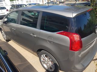 Peugeot 5008 2010 120 VTi ST Premium-thumb-10